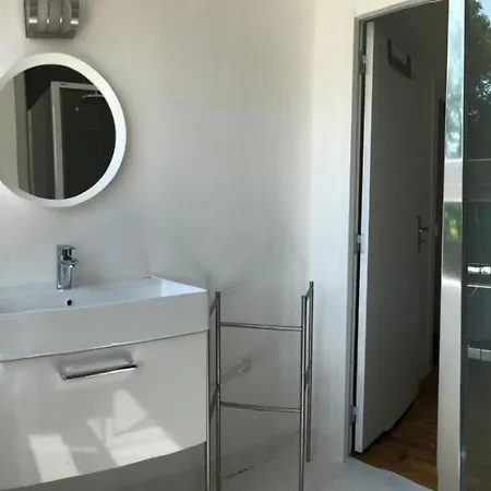 Holiday home Maison Design Guirec, 2 A 4 Personnes